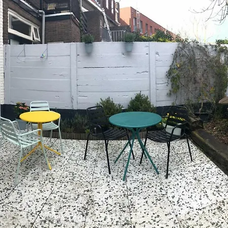 Отель Lightotel Эйндховен